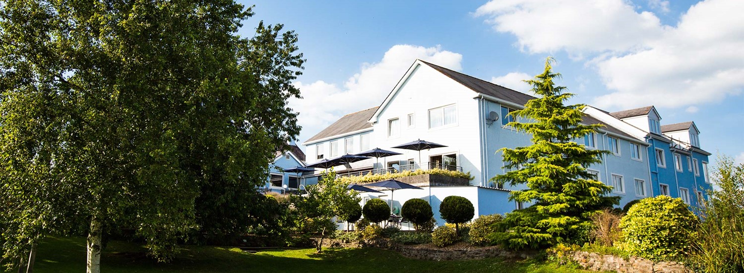 The Plough Hotel & Restaurant